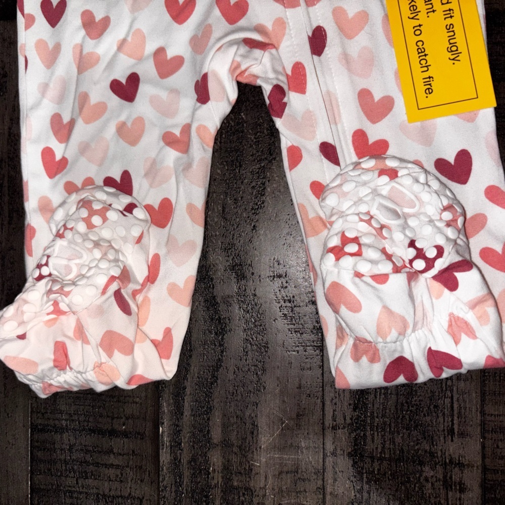 SWEET BAMBOO ZIPPER FOOTIE - PINK HEARTS Mulitple sizes available - Picture 4 of 6
